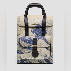 Bnwt Dr. Martens x The Met Great Wave Hokusai backpack